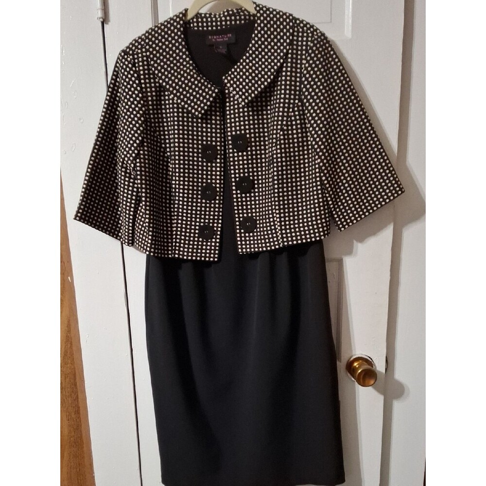 Signature Studio Black Dress w/ Black & Ivory Polka Dot Cropped Jacket (Mis232)